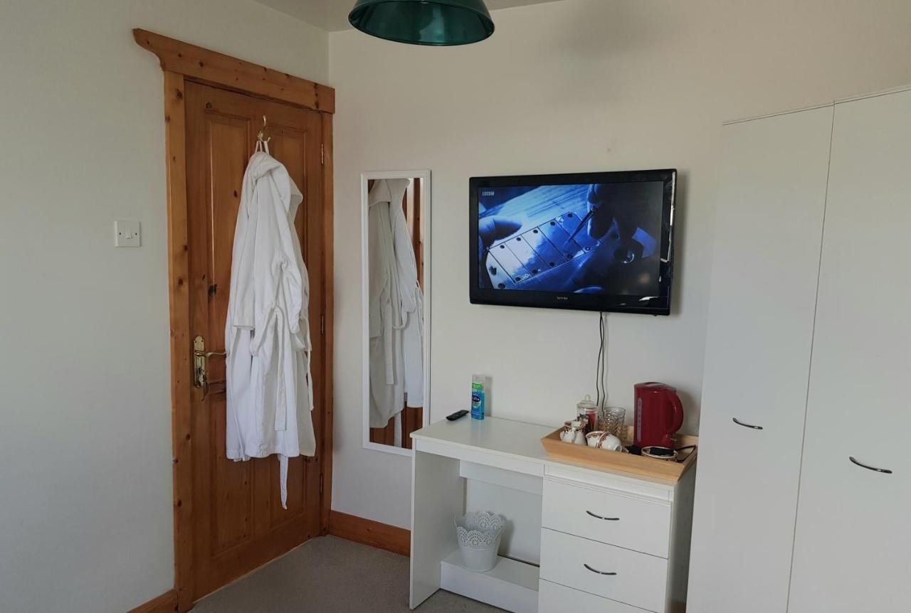 Comfy House Bed & Breakfast พอร์ตสจ๊วต ภายนอก รูปภาพ
