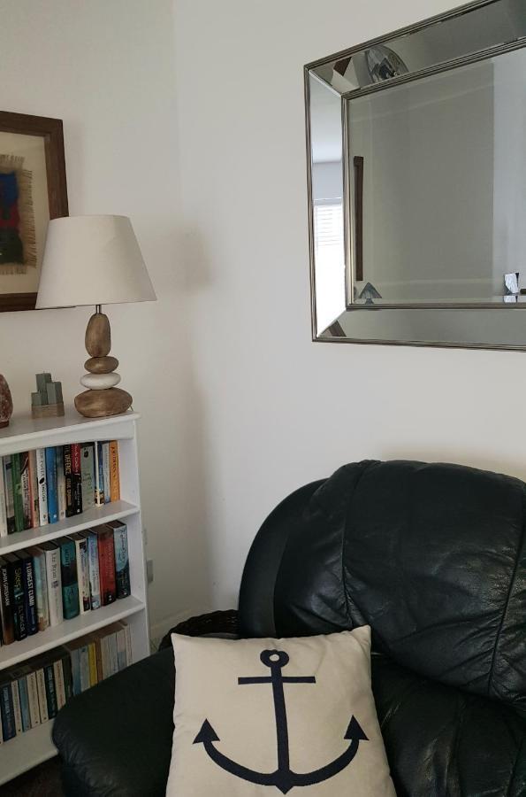 Comfy House Bed & Breakfast พอร์ตสจ๊วต ภายนอก รูปภาพ